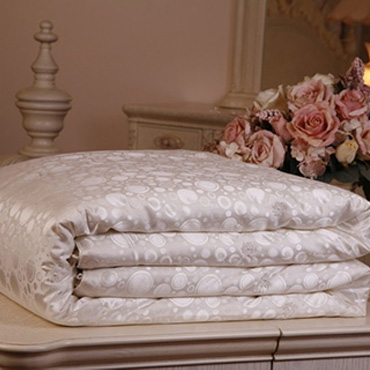 家纺产品推养生概念：一床被子8400元